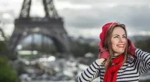 6 модни тенденции от парижките улици, които са хит през 2024 (ГАЛЕРИЯ)