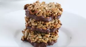 Стават за нула време: Шоколадови сладки със слънчогледови семки