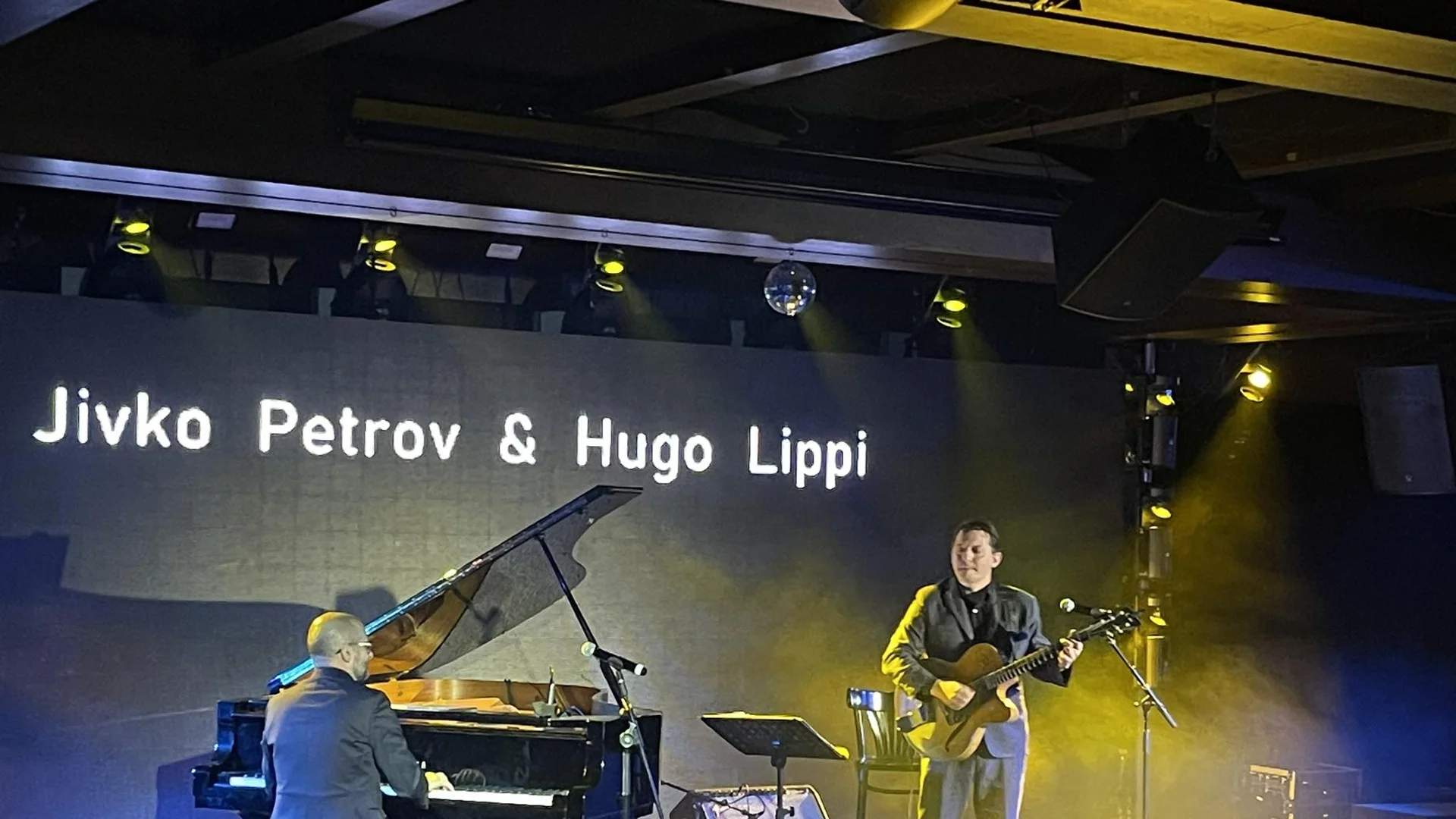 Виртуозите Живко Петров и Юго Липи зарадваха българските джаз фенове в София