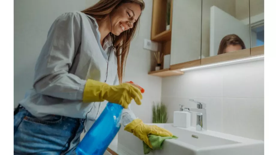 Как да излъскате банята: 10 съвета за основно почистване