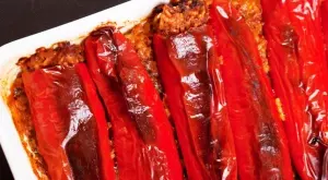 Тази рецепта за пълнени чушки е хит в мрежата