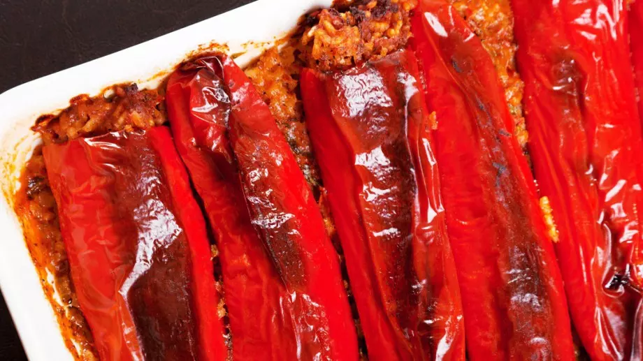 Тази рецепта за пълнени чушки е хит в мрежата