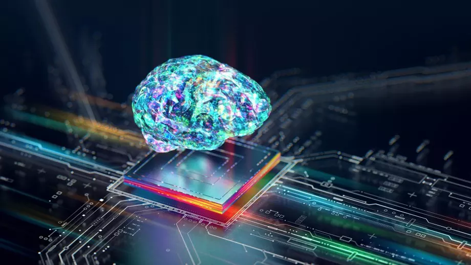 Революционно: Първият човек с мозъчен чип е факт