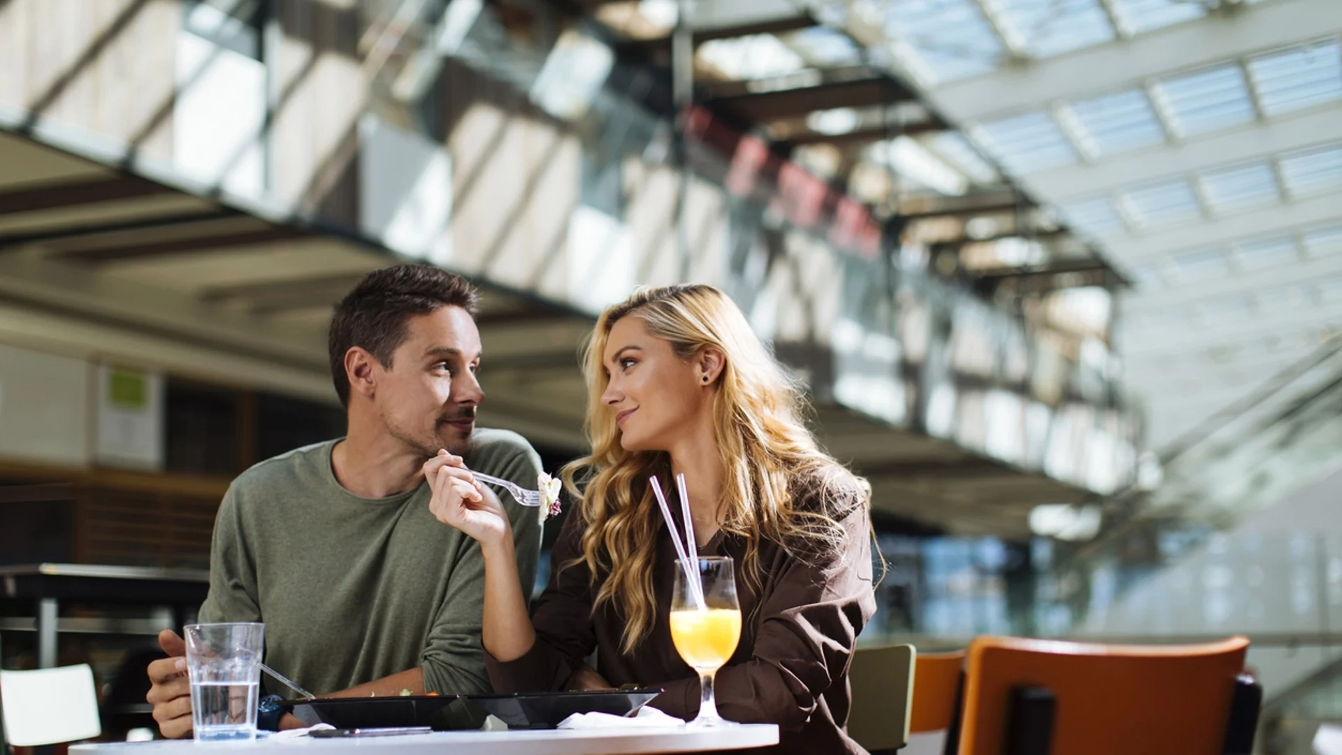 Виц за добро утро: Снежанка в аптека