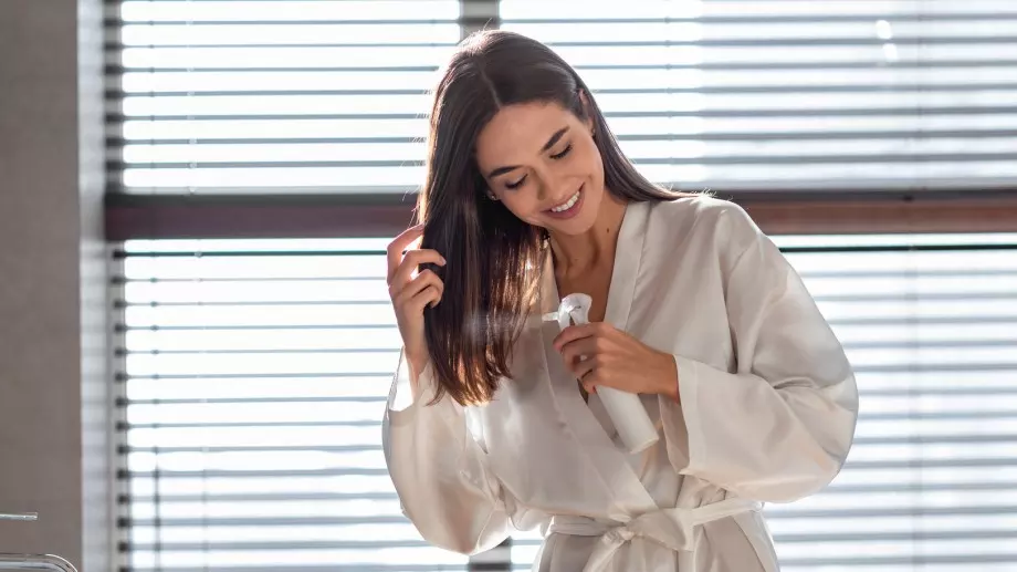 6 доказани начина как да се отървете от мазната коса