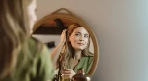 6 трика, с които да скриете двойната брадичка