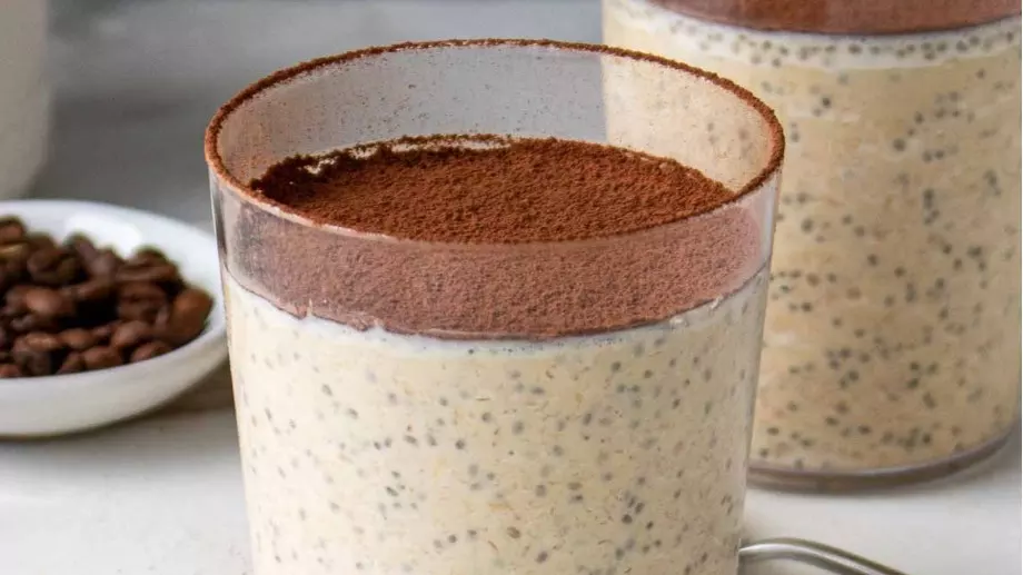 Супер закуска тип тирамису с овесени ядки и чиа