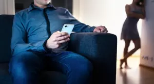 6 признака, че е изневерил, въпреки че не иска да го признае