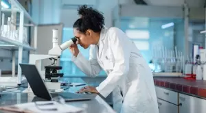 България е сред страните в ЕС с най-висок процент на жени учени и инженери