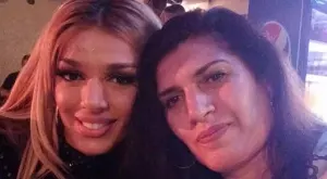 Майката на Диона: Аз съм единствената, която има право да я съди и упреква (СНИМКА)