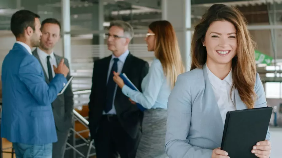 Обявите за работа нарастват през февруари