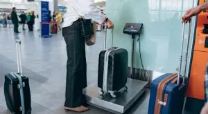 Европейска авиокомпания започва да претегля пътниците преди полет