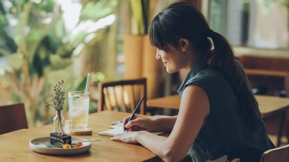 Съдомиялна или съдомиялня - как се пише правилно?