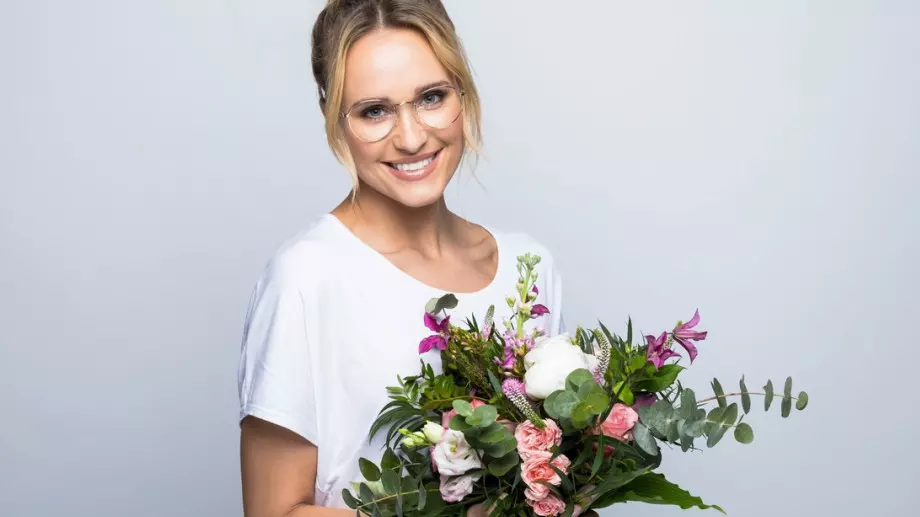 7 от 10 българи празнуват 8-ми март