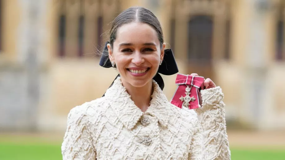 Емилия Кларк получи Ордена на Британската империя 