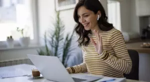 Ето как хибридната работа влияе върху жените