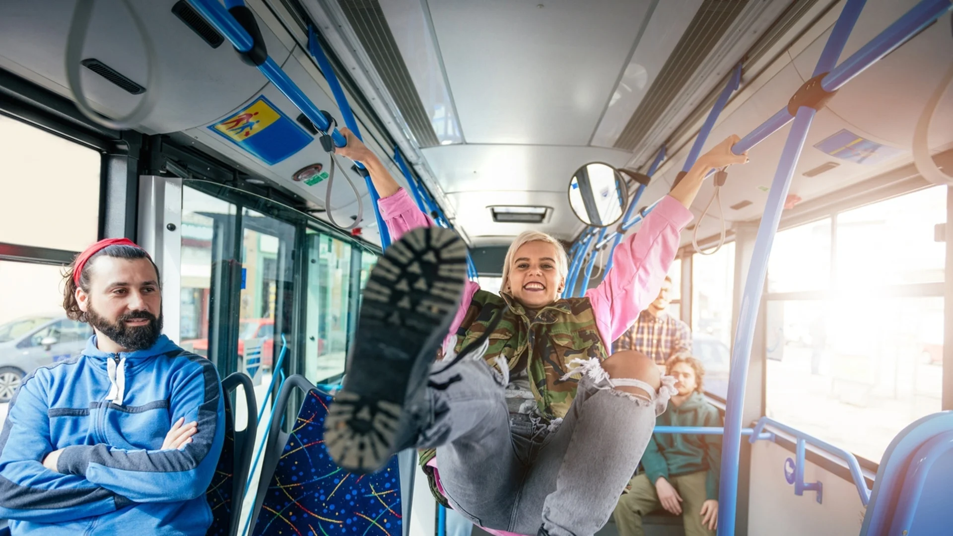 5 начина да си супер интересен в градския транспорт