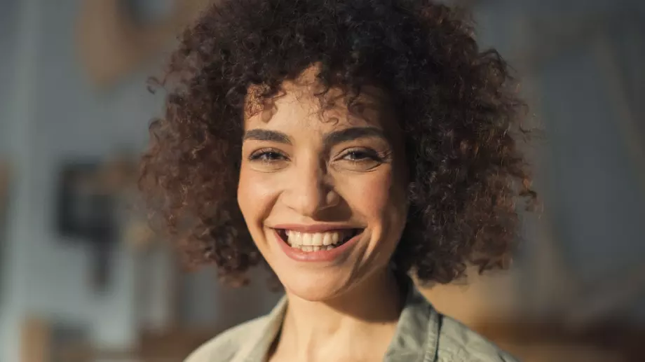 Женски виц за 8 април, 2024 г.: Здрасти, Пешо