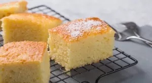 Невероятно пухкав сладкиш с прясно мляко