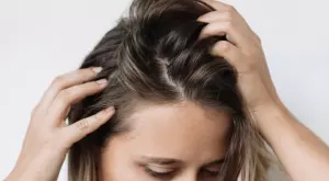 Терапия на скалпа за спиране на косопада и възстановяване на косата