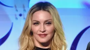 Ще познаете ли Мадона без грим? (СНИМКИ)