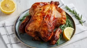 Не сте опитвали по-вкусно печено пиле с доматен сос