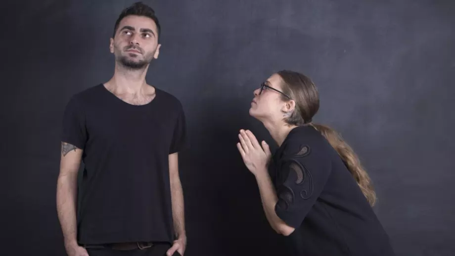 Как да промените мнението му, след като сте се държали твърде отчаяно