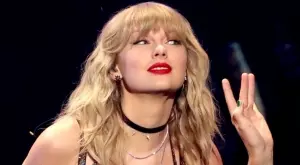 Новият албум на Тейлър Суифт постави нечуван рекорд (СНИМКА)