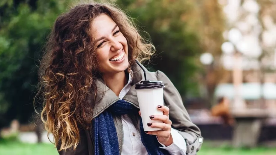 Женски виц за 24 април, 2024 г.: Двама приятели