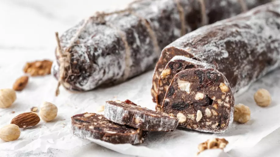 Без угризения: Сладък салам с ядки