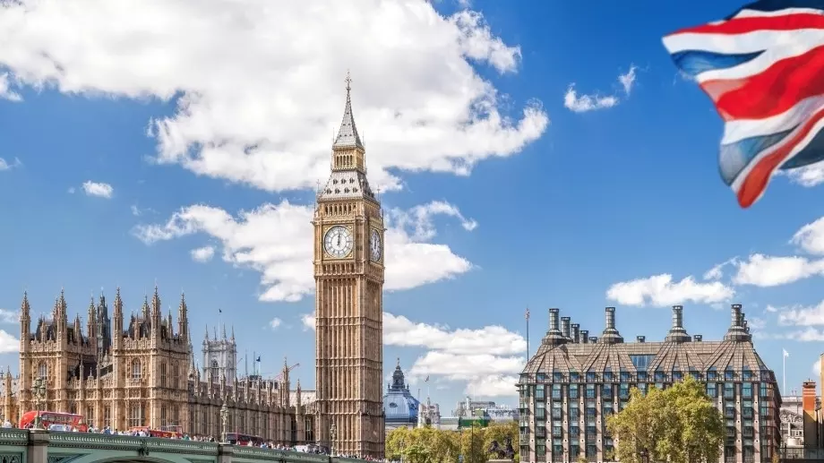 Британската икономика се измъкна от рецесията