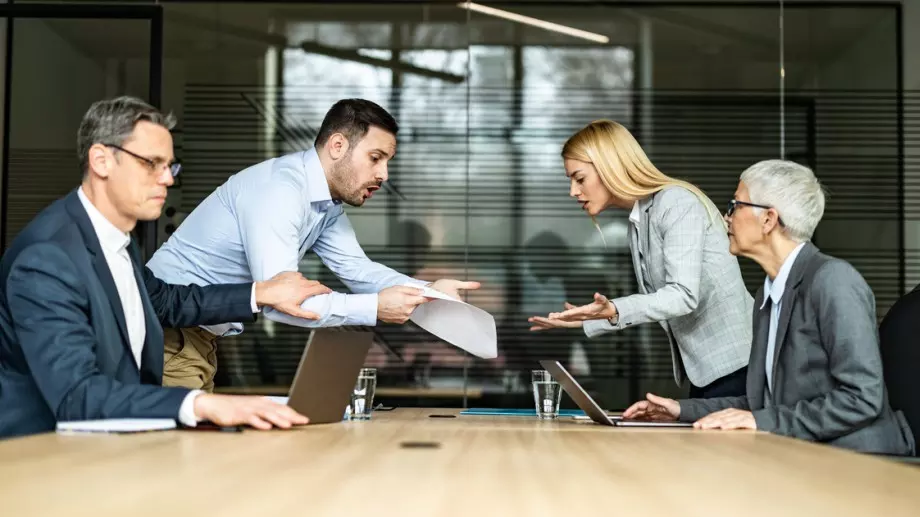 Избирайте враговете си разумно