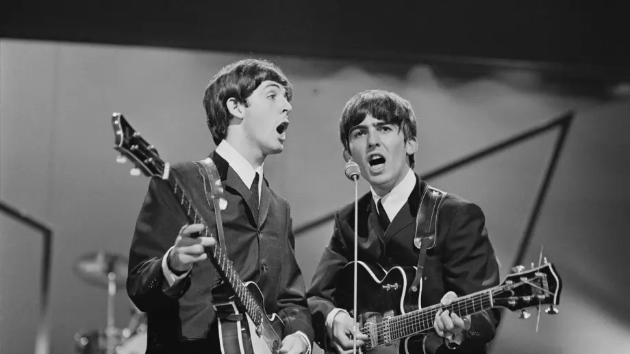 The Beatles Junior: Синовете на Пол Маккартни и Джон Ленън с обща песен (СНИМКА)