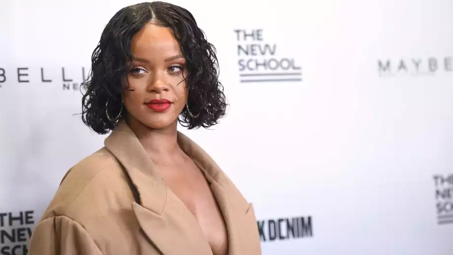 Салатата с нахут на Риана, по която мрежата полудя (ВИДЕО)