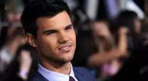 Помните ли Тейлър Лаутнър от „Здрач“? Ето къде е днес! (ВИДЕО)