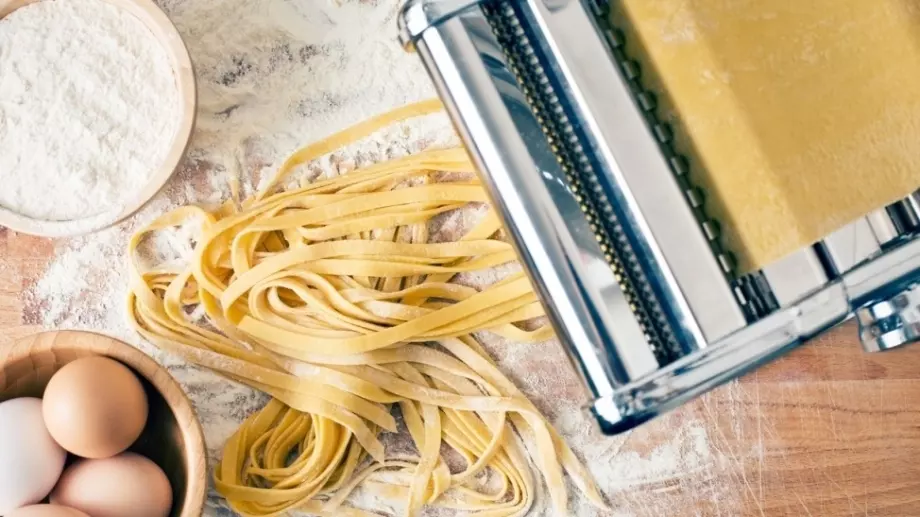 За неопитни готвачи: Тесто за паста с пресни яйца