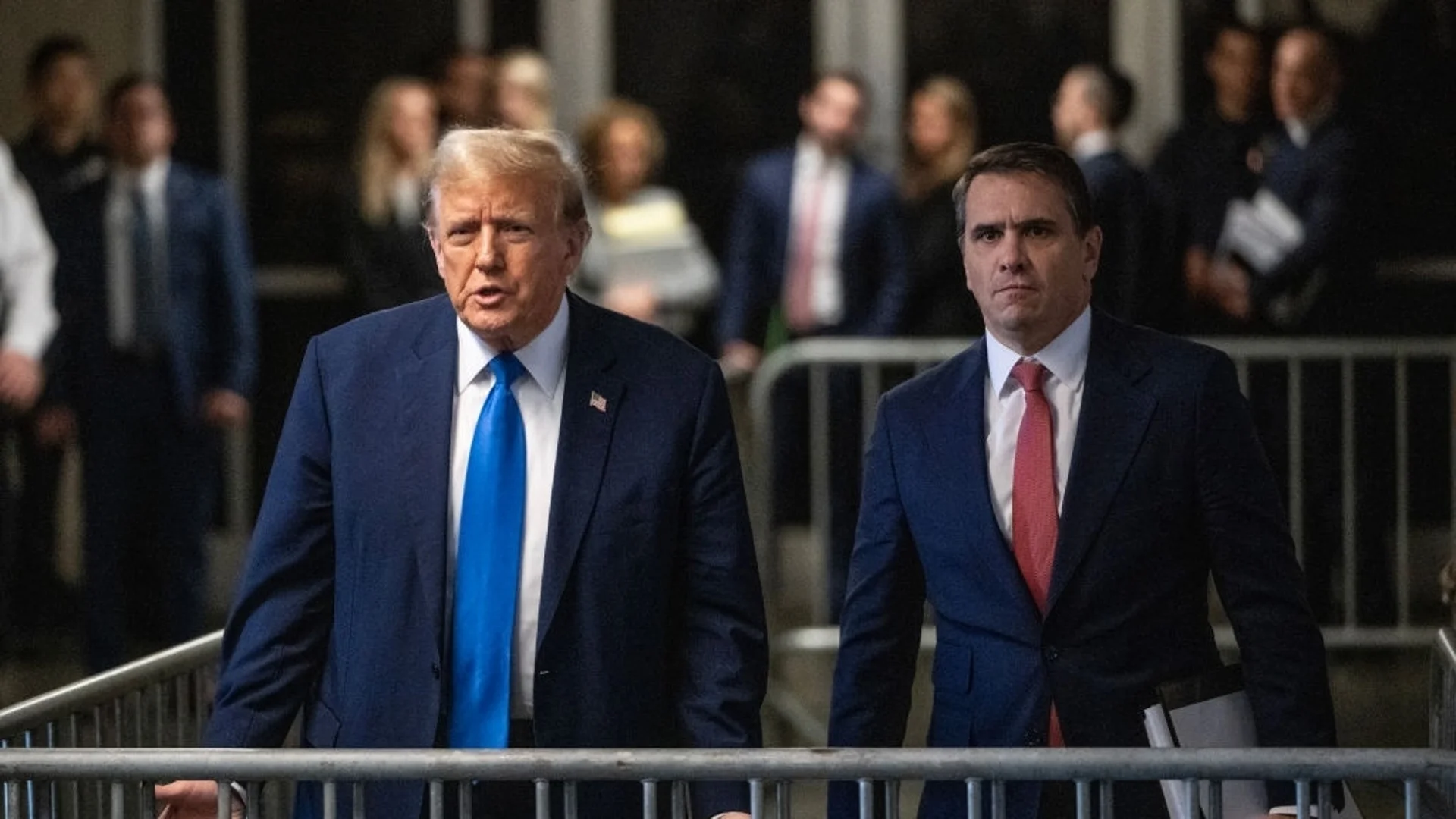 "Купуването на мълчание е изборна измама": Прокуратурата с удар срещу Тръмп