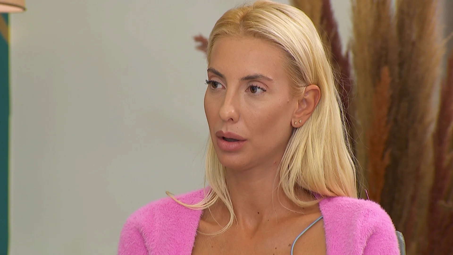 На кой известен българин е била гадже Маги от 