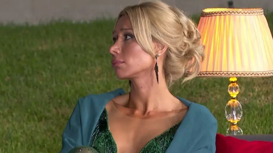 Ето как е изглеждала Надежда от „Ергенът“ преди силикона (СНИМКИ)