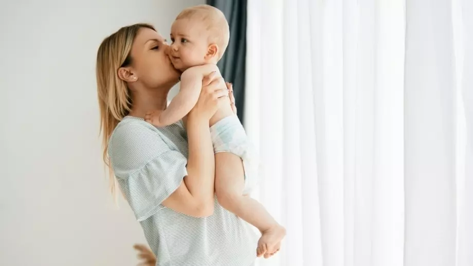 8 съвета за грижите за новородено, които всички родители трябва да знаят