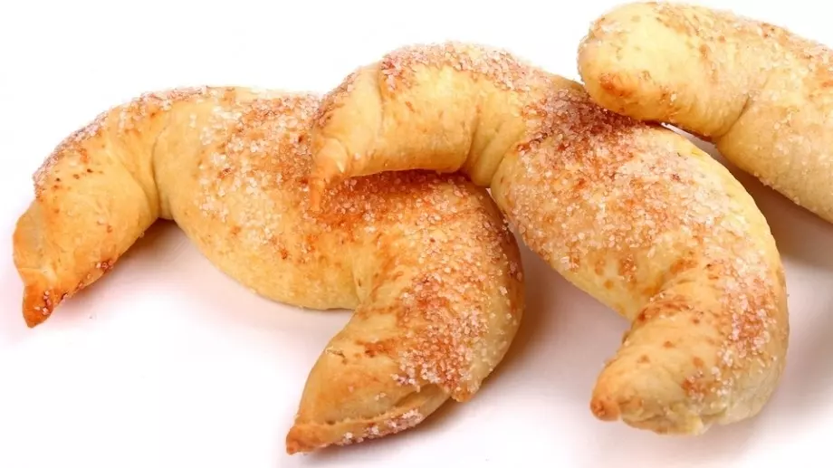 Пухкави великденски кифлички