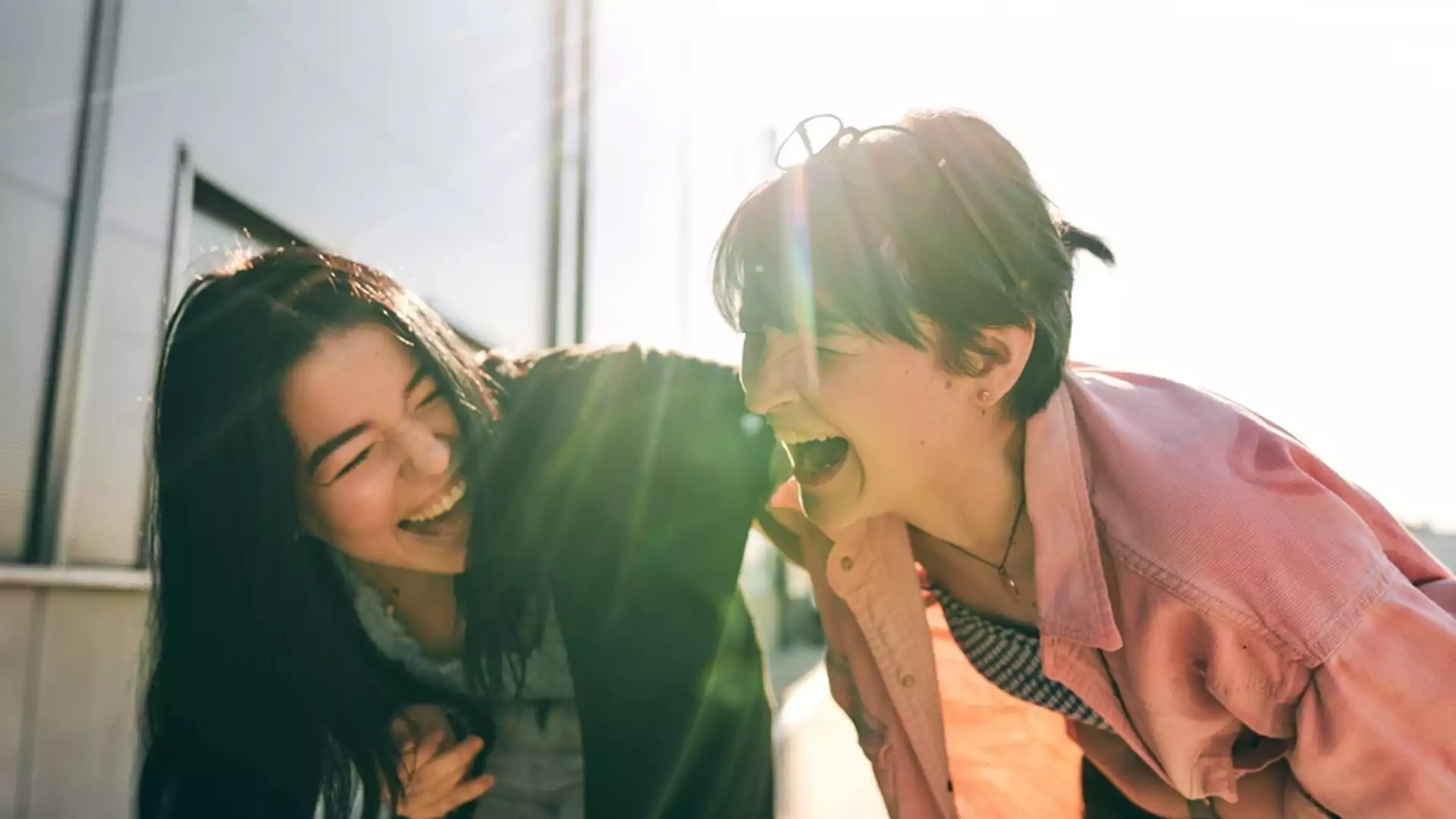 Супер смешен виц за днес, 1 май, 2024 г.: Скъпи, ужасно съм премръзнала