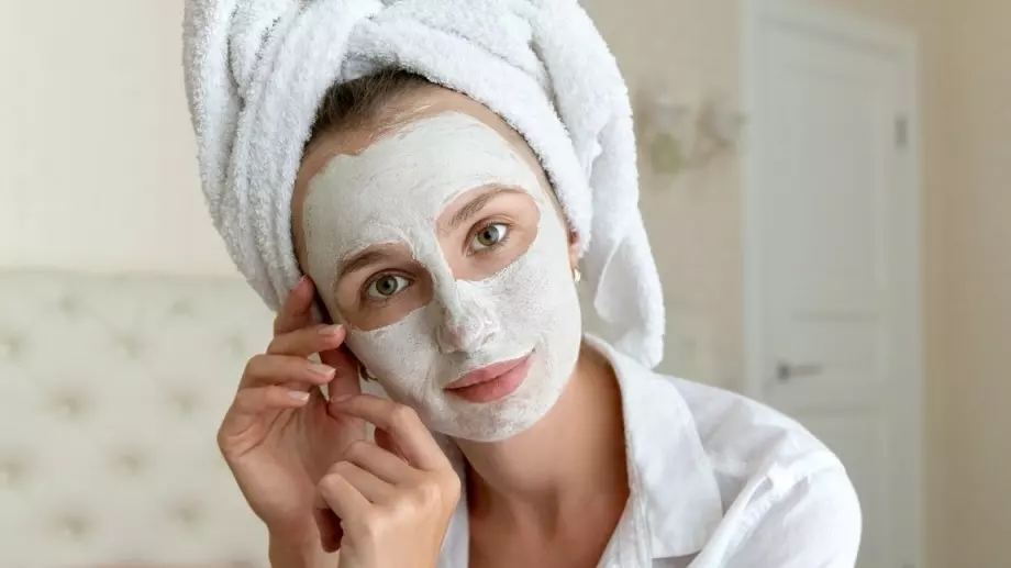 5 ефективни маски за лице само от 2 съставки 