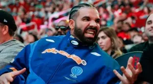 Стрелба пред къщата на Дрейк, има ранен