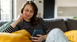 8 от най-объркващите съобщения от мъж и какво всъщност означават