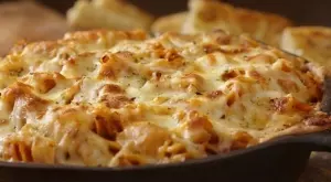 Вкусно и засищащо: Печена паста с пилешко месо