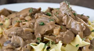 Бьоф Строганов: Как се приготвя в домашни условия