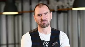 Андре Токев издава първата си мемоарна книга