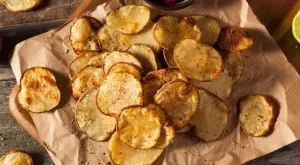 С по-малко калории: Печен хрупкав картофен чипс