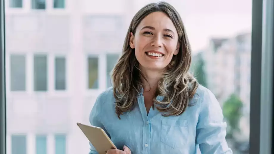 Тези 3 зодии ще намерят нова работа до края на май 2024